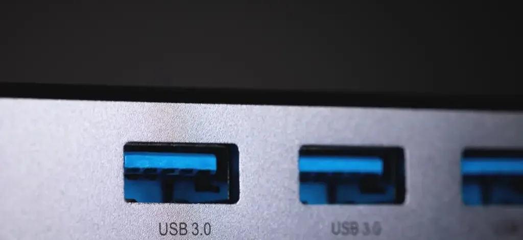 بررسی تفاوت های USB 2.0 و USB 3.0